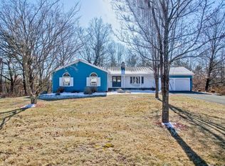 11 Circle Dr, Wilbraham, MA 01095