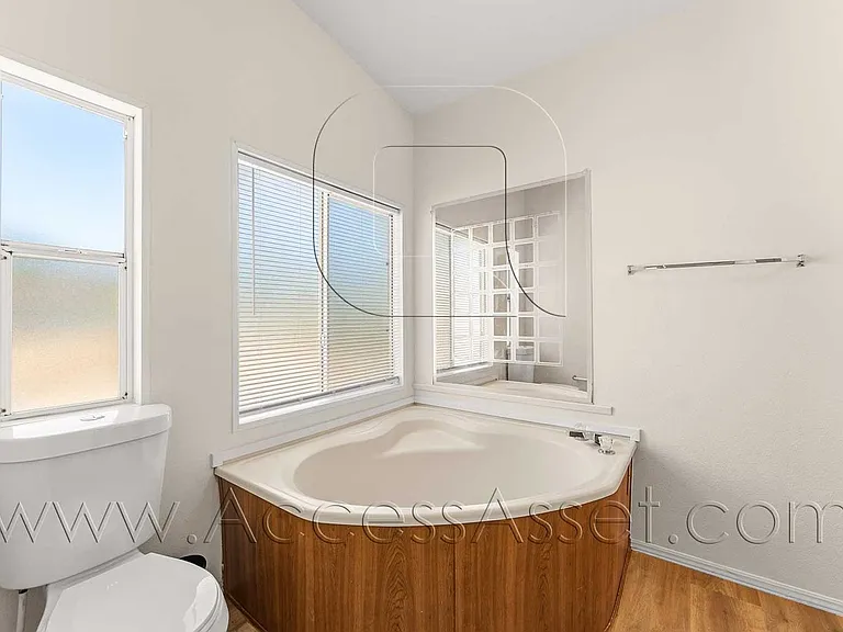 24380 Paseo Vivora — Photo 17