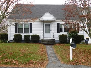 55 Carol St, Somerset, MA 02726