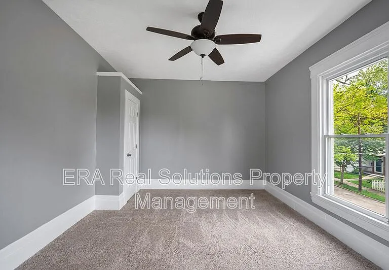 4616 Ward St — Photo 29