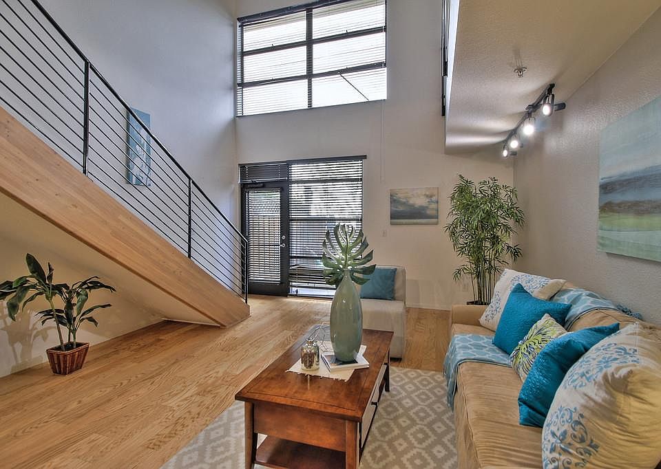 1st image of 400 N 1st St APT 115