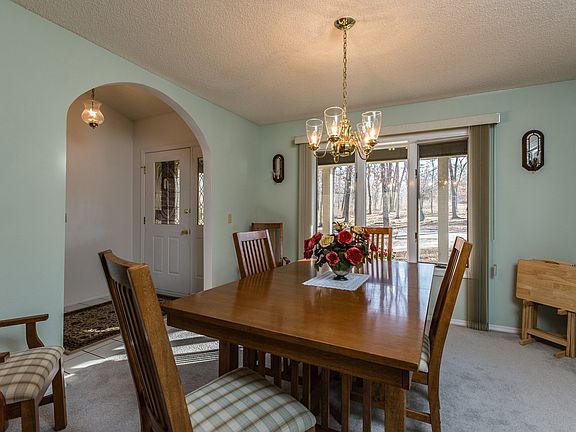 3rd image of 16 Magrath Ln