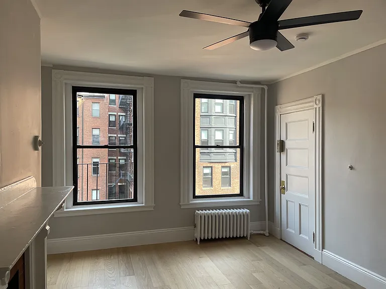 271 Newbury St #6 — Photo 2