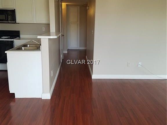 5th image of 3046 Tarpon Dr Unit 202
