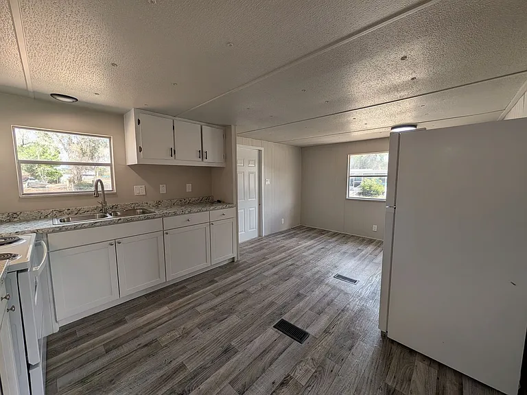 11374 SE 189th Ct — Photo 5