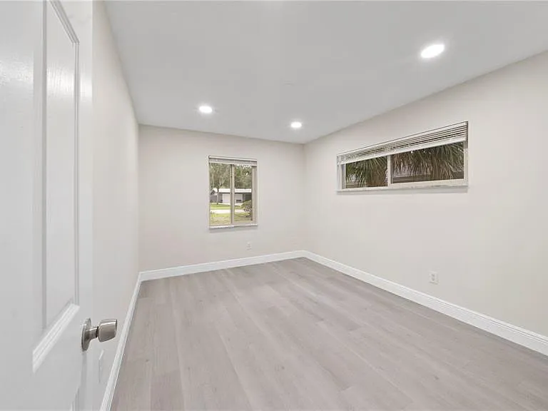2662 Derbyshire Rd — Photo 12