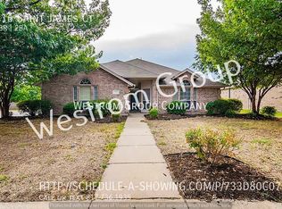 216 Saint James Ct, Rhome, TX 76078