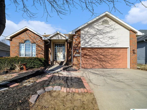 15024 Spaulding St, Omaha, NE 68116