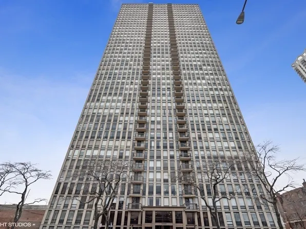 1660 N La Salle St #4003-05, Chicago, IL 60614