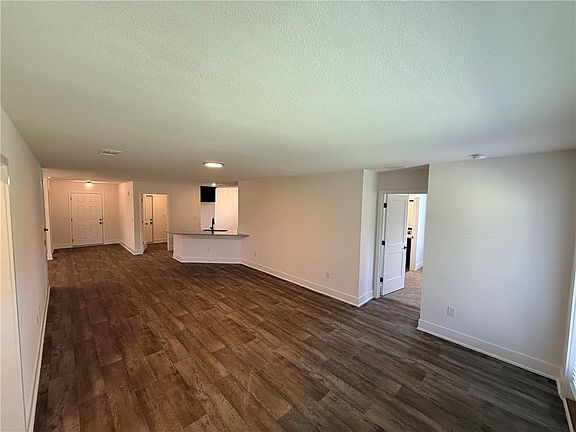 3rd image of 4320 Alden Cir E