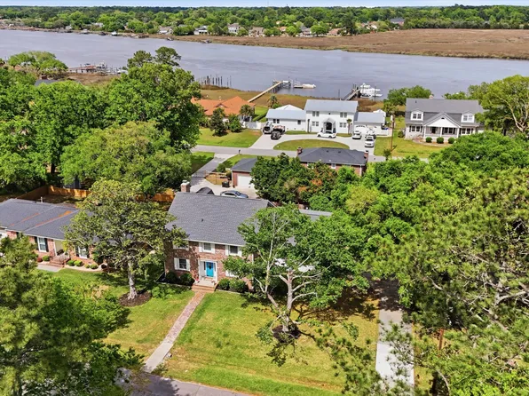 2388 Erskine Ave, Charleston, SC 29414
