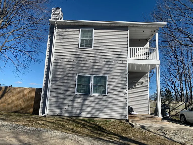 43-45 Case Ave — Photo 3