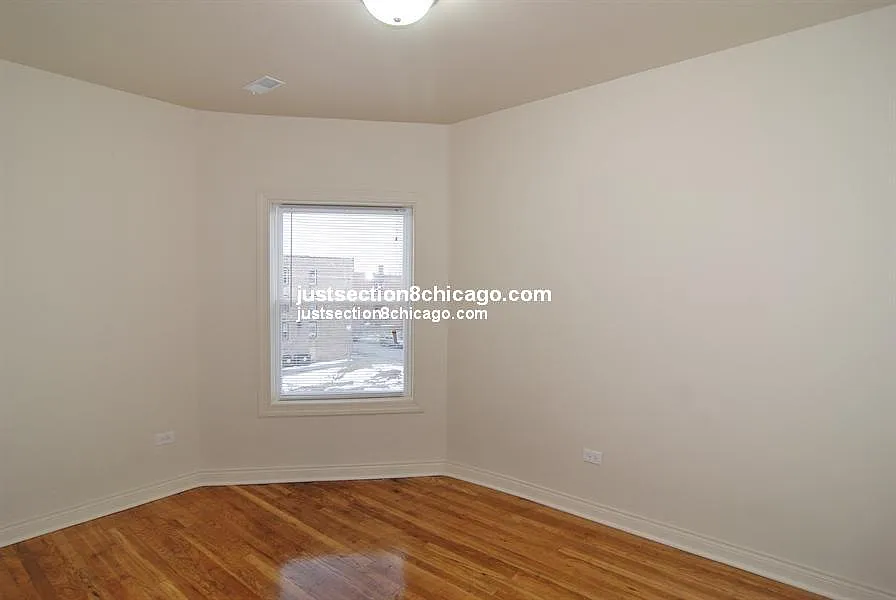 2 bed, 1.0 bath, $1,750 — Photo 3