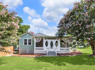 1050 S Tesch St, Bellville, TX 77418