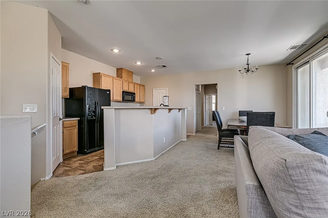 2 bed, 2.0 bath, 1220 sqft, $1,899 — Photo 3
