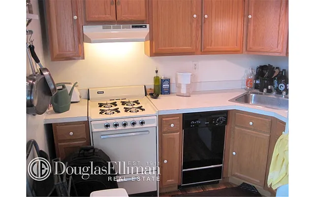 Rented by Douglas Elliman | media 45