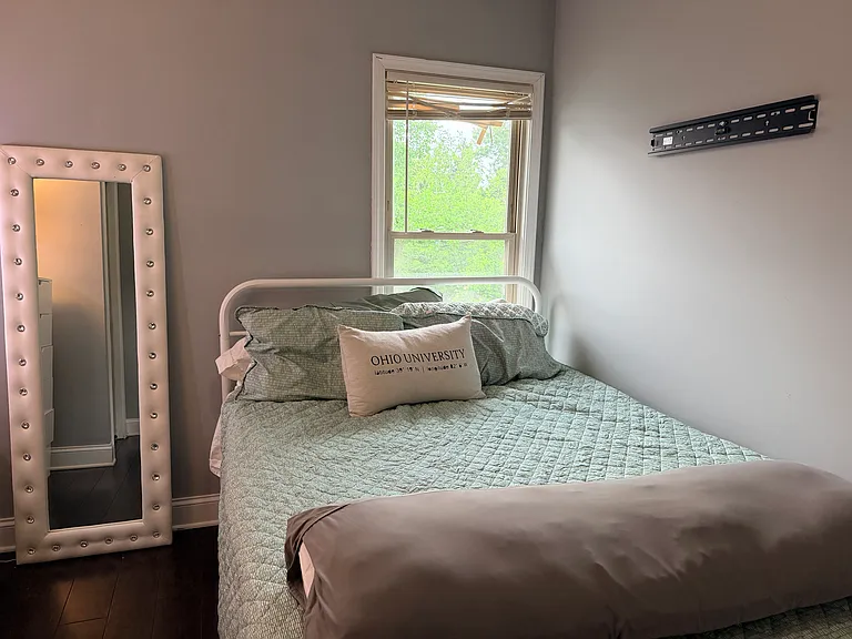 1314 Mathews Ave #2 — Photo 8