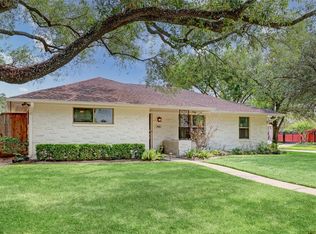 2410 Lazybrook Dr, Houston, TX 77008