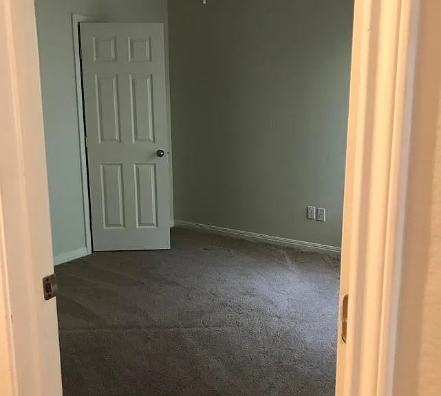 3111 Macarthur Ave — Photo 13