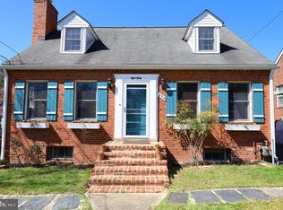 830 N Abingdon St, Arlington, VA 22203