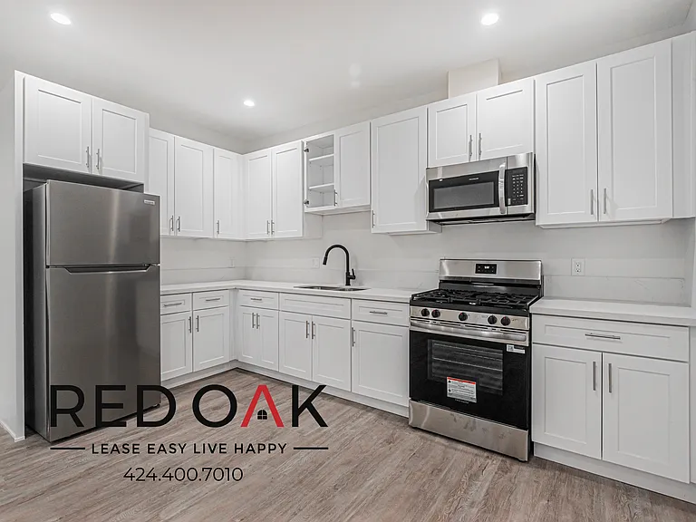 400 Western Ave #9 — Photo 8