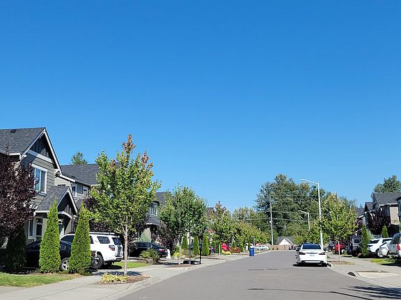 5th image of 12616 37th Pl NE