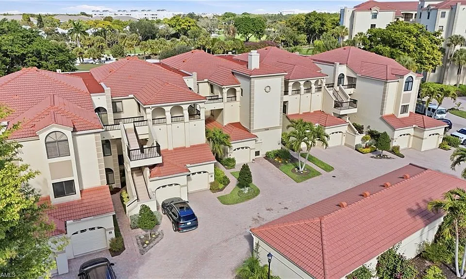7048 Pelican Bay Blvd #C-302