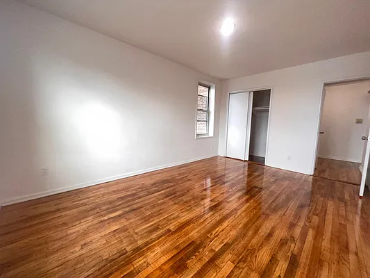 Rented by Queens Apartments Realty LLC | media 16