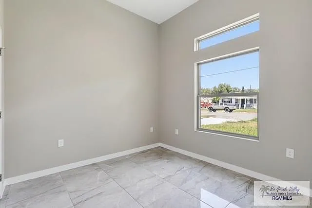 130 E Magnolia Ave — Photo 13