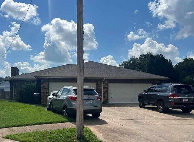 1st image of 518 & 520 E Jewett Place
