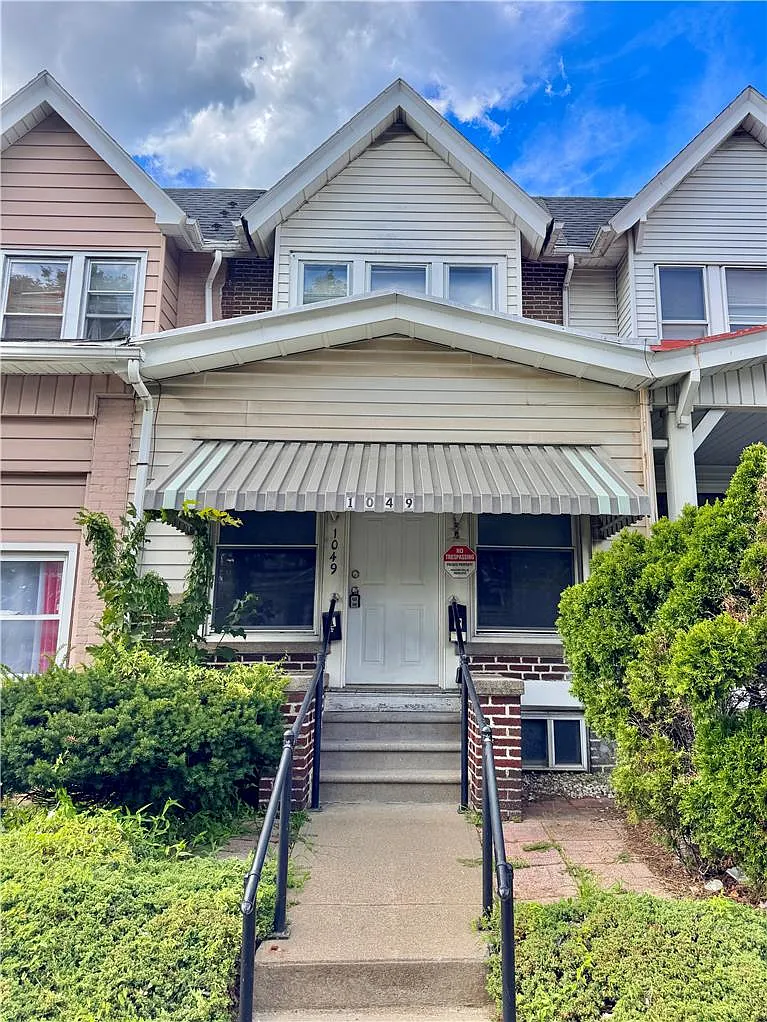 1 bed, 1.0 bath, 750 sqft, $1,195 — Photo 1