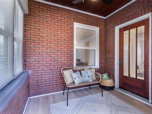 5th image of 6734 Bradley Ave
