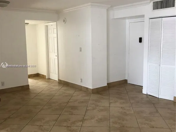 16909 N Bay Rd, Sunny Isles Beach, FL