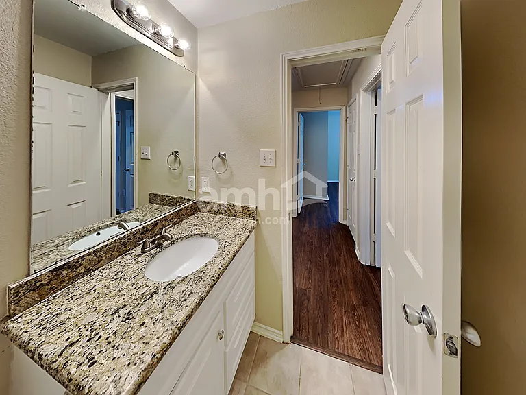 528 Paddle Dr — Photo 13
