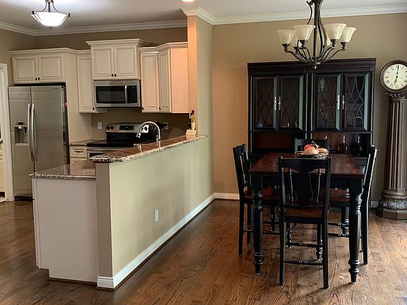 5th image of 2072 Austin Dr