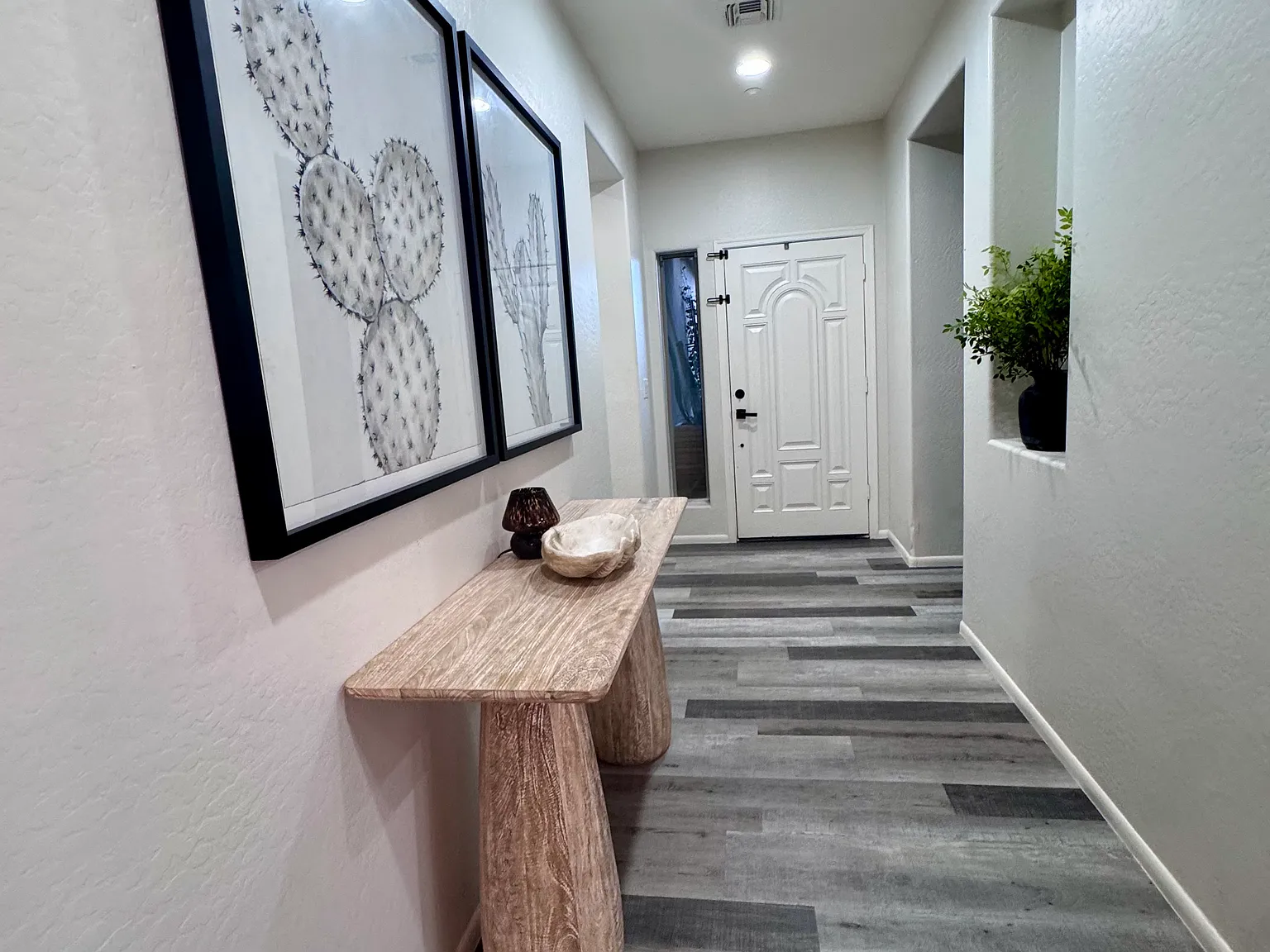 3 bed, 1790 sqft, $3,950 — Photo 2