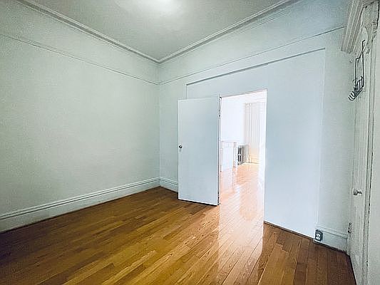 5th image of 430 60th St Floor 2