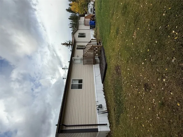 155 Pinewood Cres, Tumbler Ridge, BC V0C 2W0