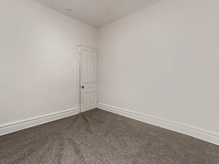 46 S 10th St #2 — Photo 17