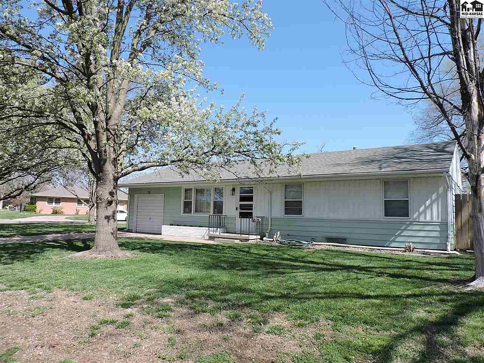 1st image of 18 Wheatland Dr