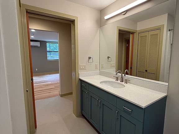 5th image of 228 21st Ave E #230
