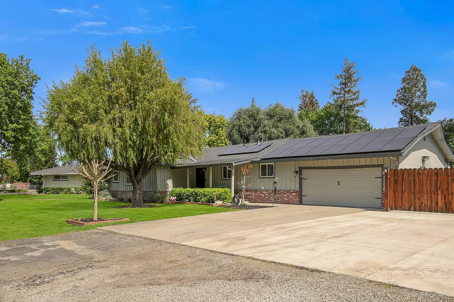 9018 Hilary Ln photo 1