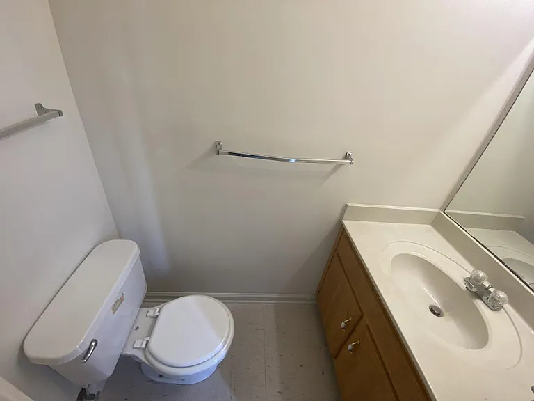 219 Tree Line Dr — Photo 5