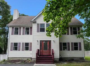 37 Wenonah Rd, Buzzards Bay, MA 02532