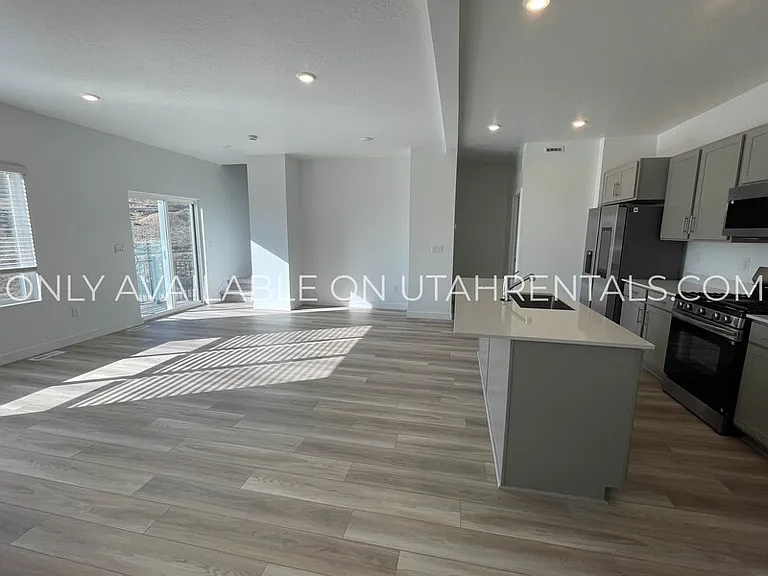 1605 W Charmer Ln #1435 — Photo 9