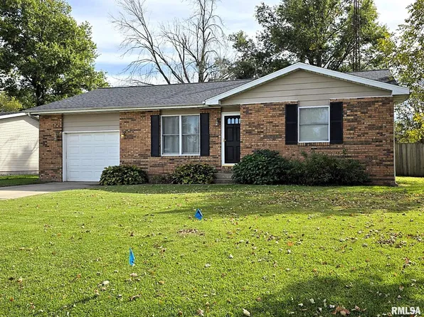 10 Edgebrook St, Centralia, IL 62801