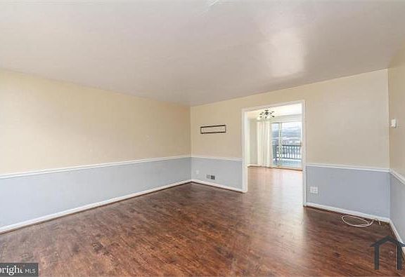 4th image of 3520 Dudley Ave