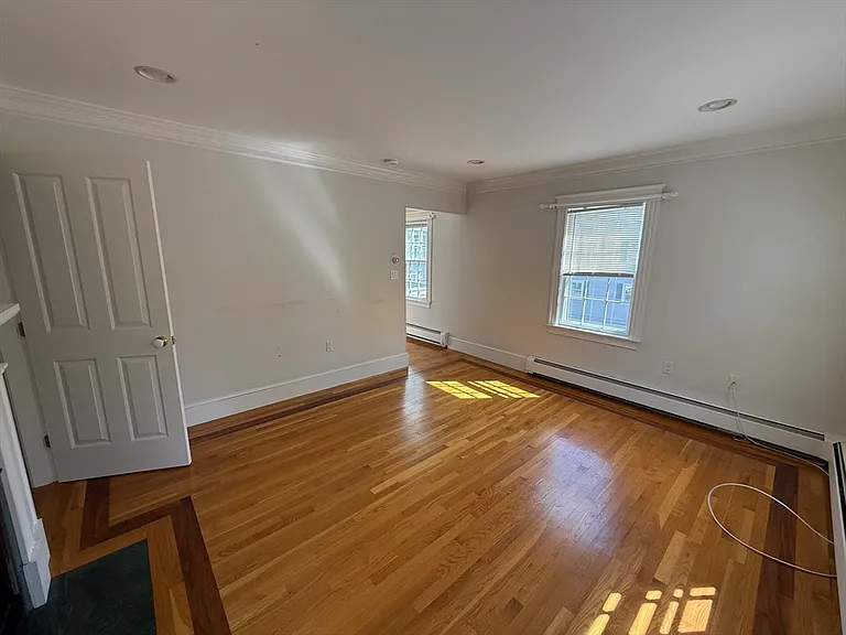 580 Main St #2 — Photo 8