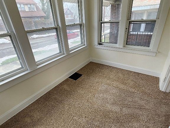 5th image of 2417 Cranberry St
