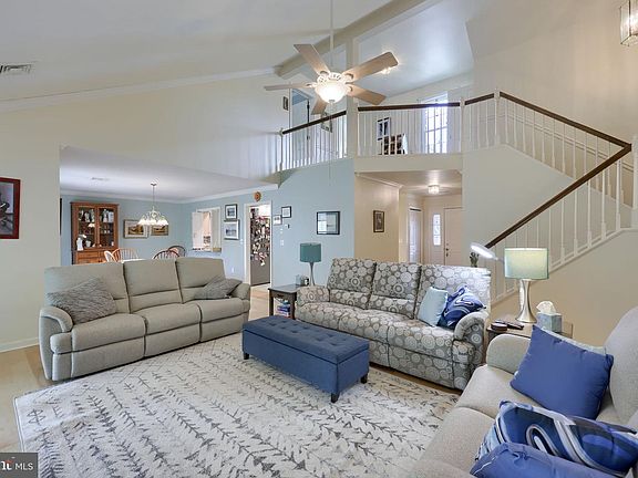5th image of 32 Leearden Rd